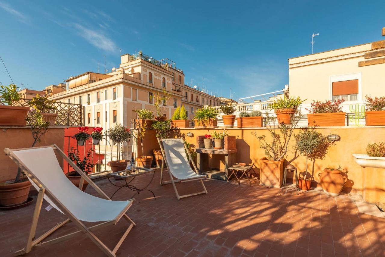 Bright And Comfy Terraced Apartment In Trastevere Рим Екстер'єр фото