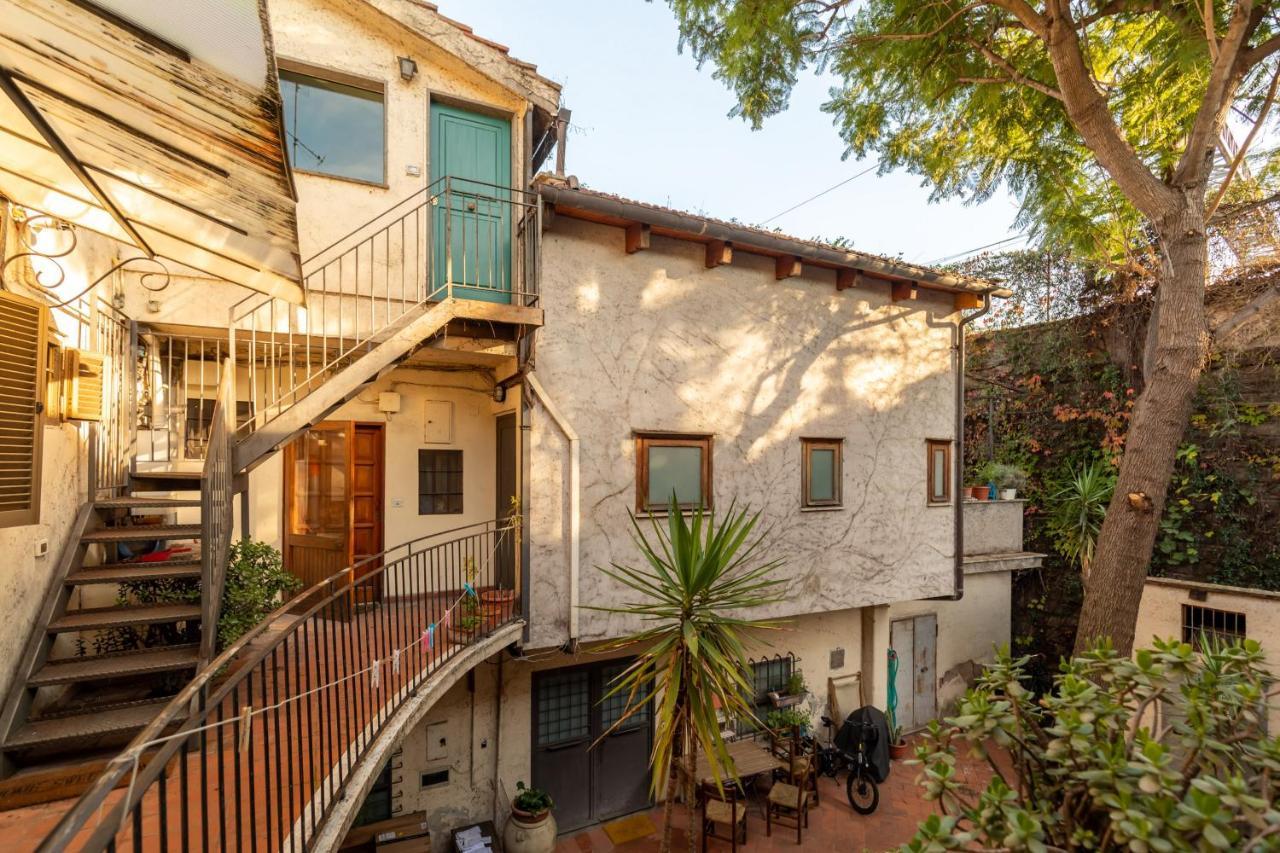 Bright And Comfy Terraced Apartment In Trastevere Рим Екстер'єр фото